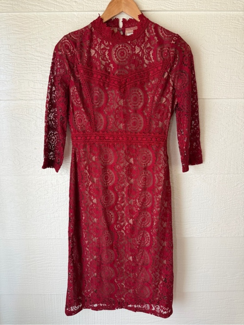 Polagram Burgundy Lace Mock Neck Sheath Dress Small